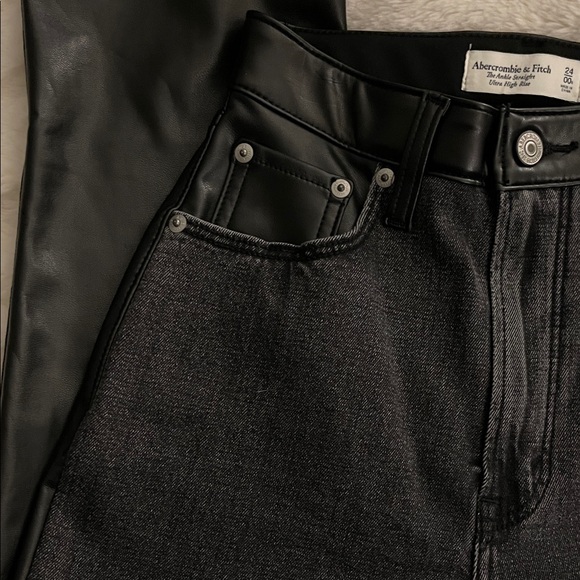 Abercrombie & Fitch Ankle Straight Ultra High Ruse Curve Love NWT - Picture 5 of 8